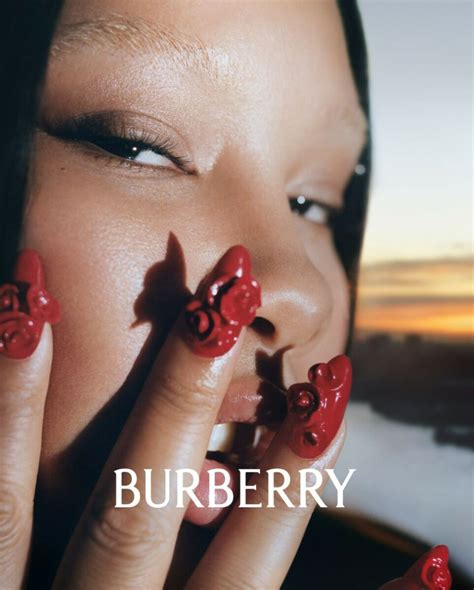 leslie dance chief marketing officer 2007 burberry